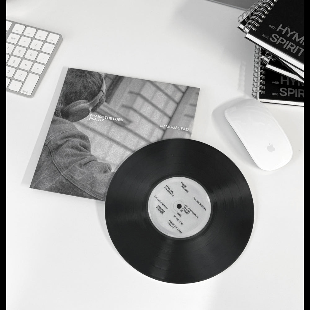 Psalm 117 Vinyl Record Mouse Pad – Christian Desk Accessory, Bible Verse Gift, Retro LP Design, Made in Korea