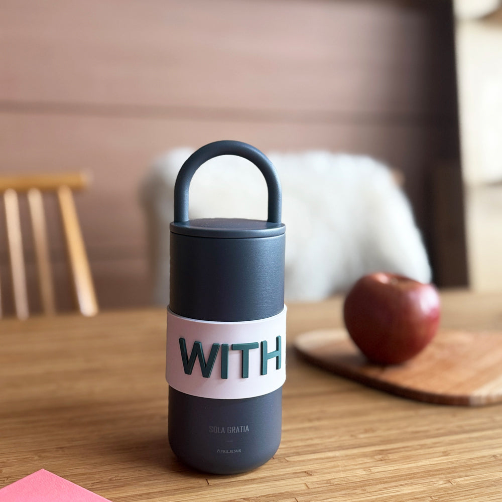 Christian Insulated Stainless Steel Tumbler with Handle – Isaiah 41:10 Scripture, 550ml | 2 Colors