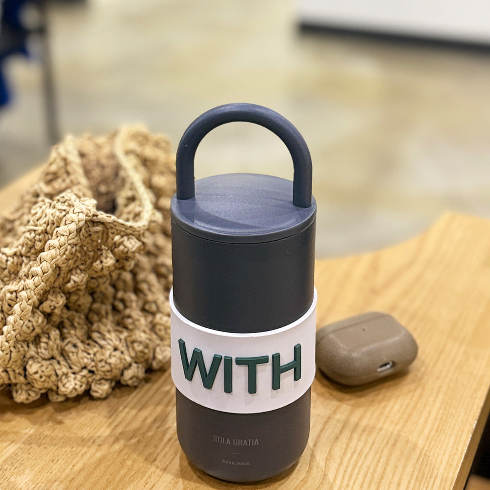 Christian Insulated Stainless Steel Tumbler with Handle – Isaiah 41:10 Scripture, 550ml | 2 Colors