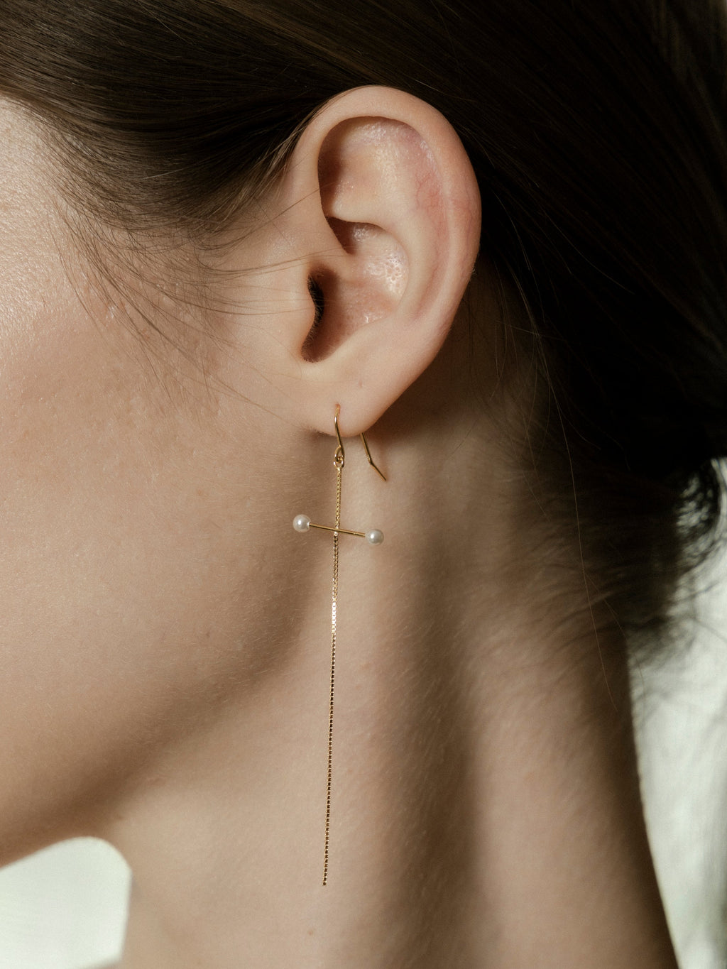 Aurora Swarovski Pearl Line Earring  Gold-Plated 92.5 Silver